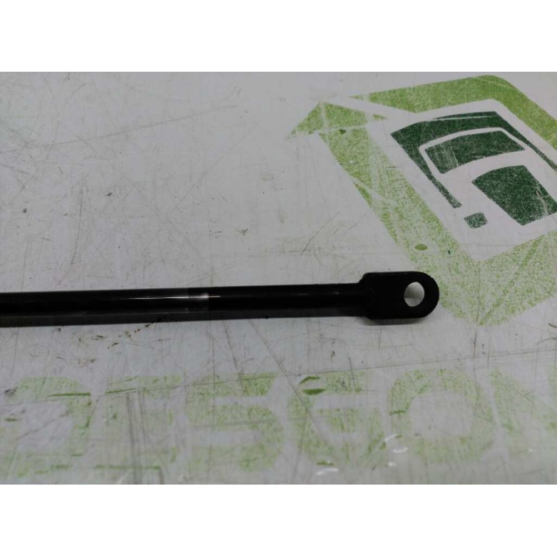 Recambio de amortiguadores maletero / porton para seat marbella ce referencia OEM IAM SE028964000D - Blanco 2