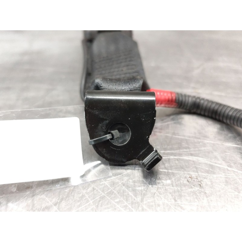 Recambio de enganche cinturon trasero izquierdo para kia sportage iv (ql, qle) 1.7 crdi referencia OEM IAM 89860F1000WK - Blanco 2