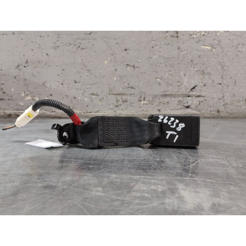 Recambio de enganche cinturon trasero izquierdo para kia sportage iv (ql, qle) 1.7 crdi referencia OEM IAM 89860F1000WK - Blanco 3