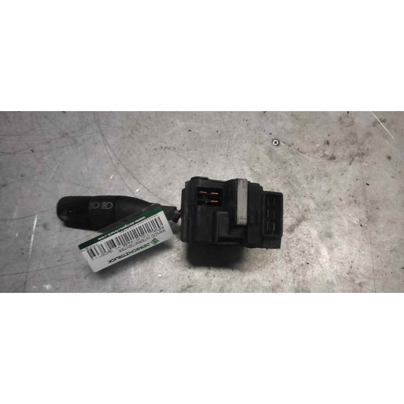 Recambio de mando intermitentes para renault clio i fase i+ii (b/c57) 1.2 referencia OEM IAM 7700803537 6/4 PINS 2