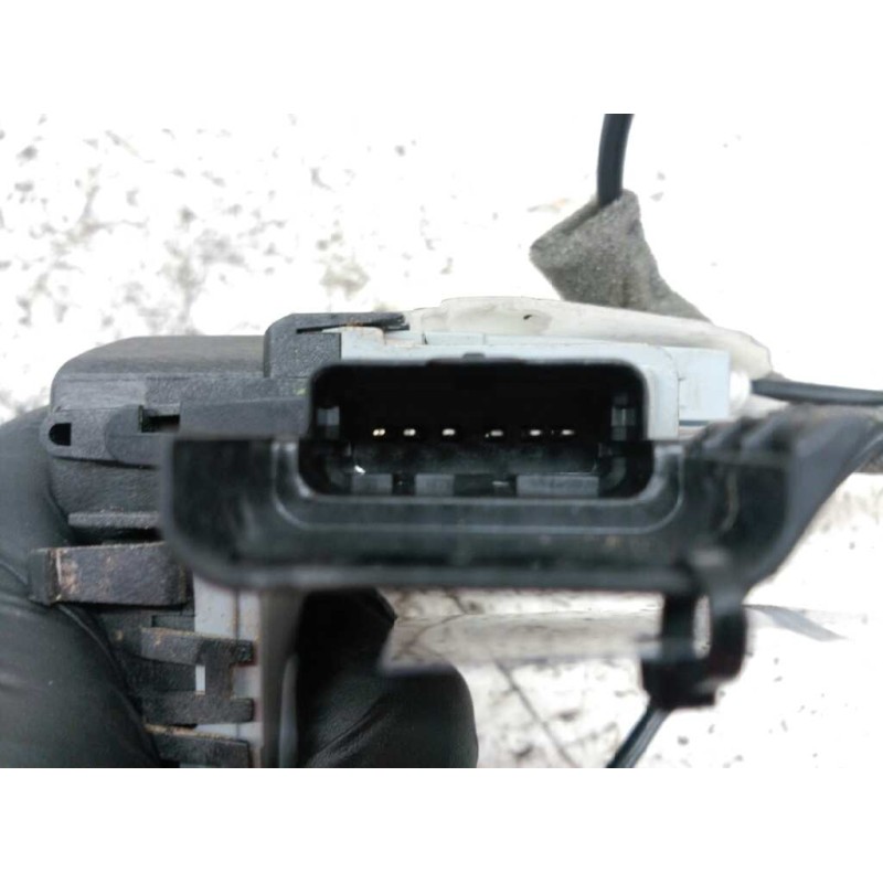 Recambio de cerradura puerta trasera izquierda para peugeot 308 confort referencia OEM IAM 5040A0395J1 5
