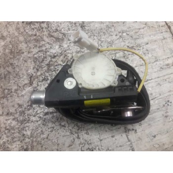 Recambio de cinturon seguridad trasero izquierdo para renault clio iii 20 aniversario referencia OEM IAM 33055855C  