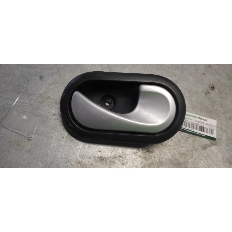 Recambio de maneta interior trasera derecha para dacia duster ambiance 4x2 referencia OEM IAM   