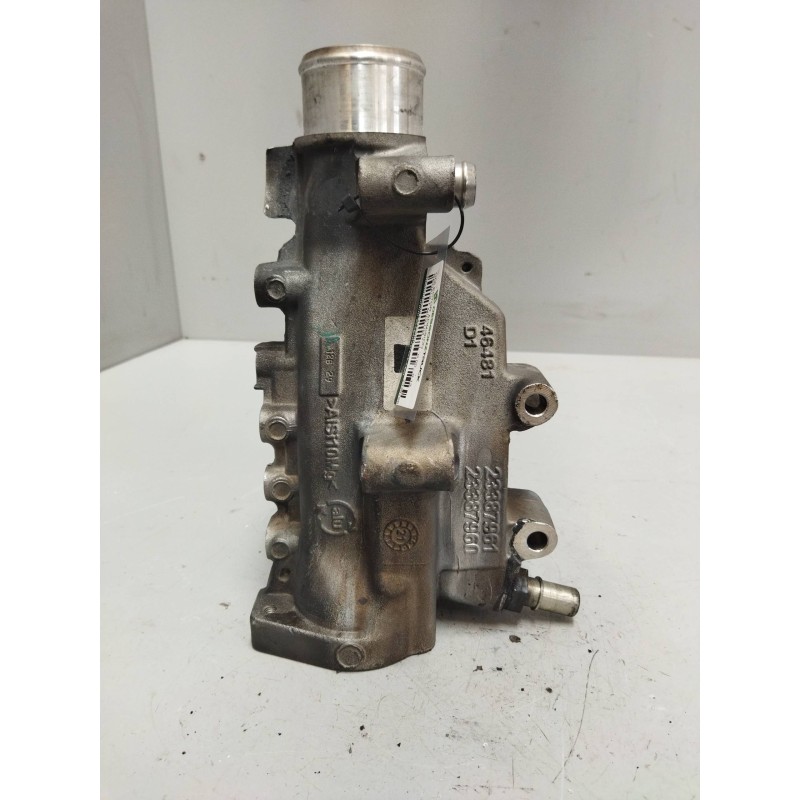 Recambio de colector admision para renault d narrow referencia OEM IAM 23387961 23387960 