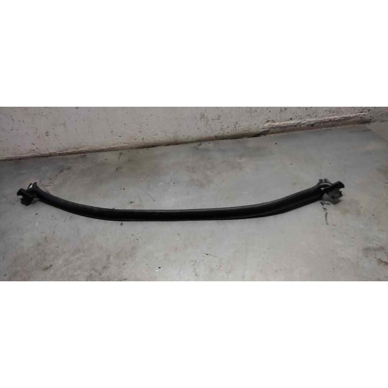 Recambio de lameaguas para peugeot 3008 confort referencia OEM IAM 9683267280 2