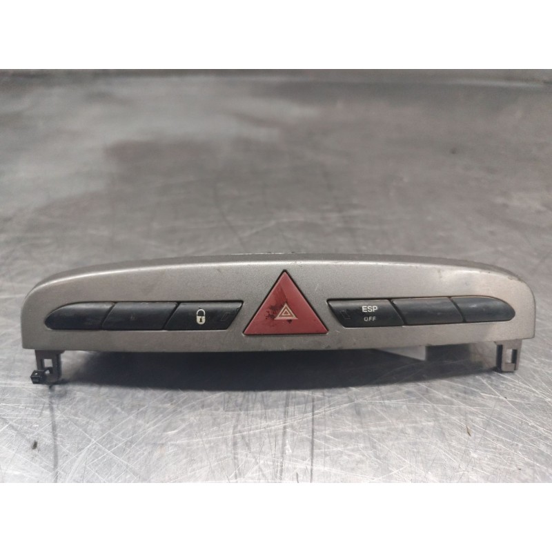 Recambio de warning para peugeot 308 confort referencia OEM IAM 9659215177 MANDO ESP MANDO CIERRE