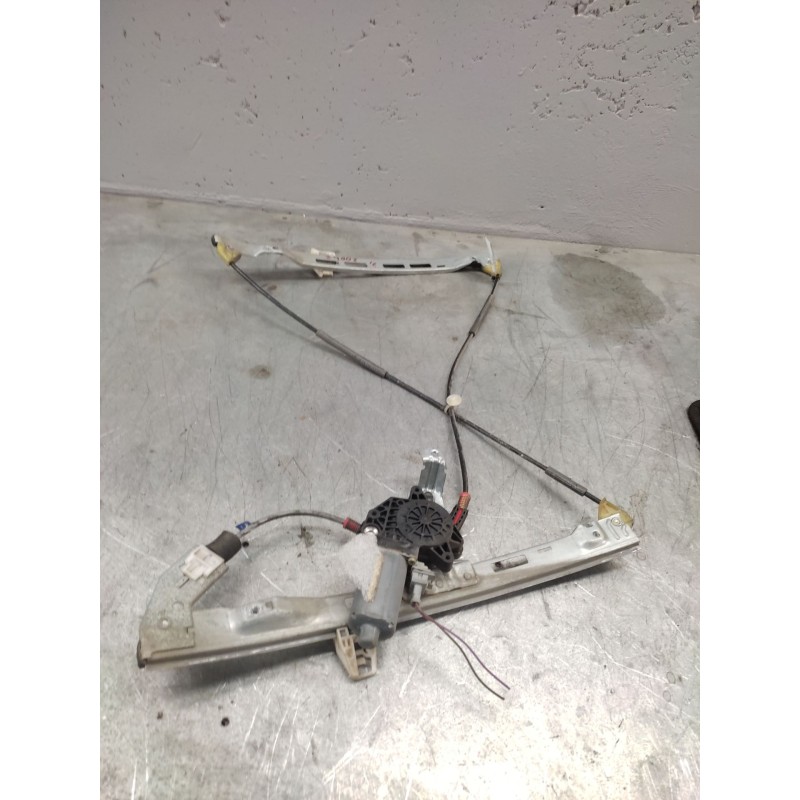 Recambio de elevalunas delantero izquierdo para peugeot 206 berlina xt referencia OEM IAM  2 PINS - Blanco 2
