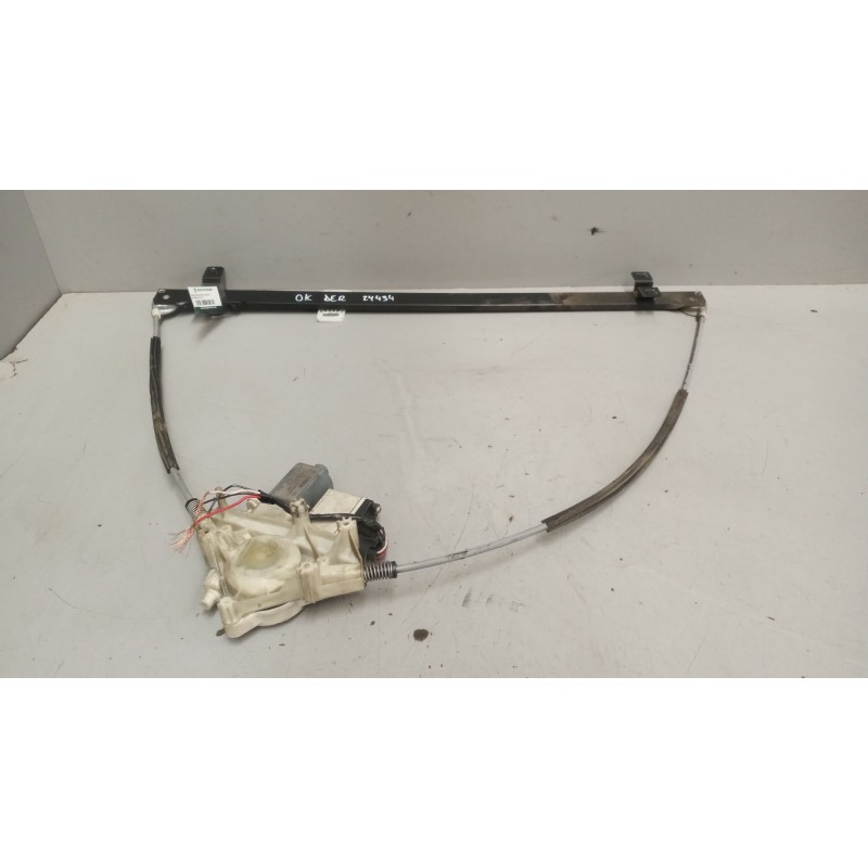 Recambio de elevalunas delantero derecho para daf serie xf105.xxx 12.9 diesel referencia OEM IAM   