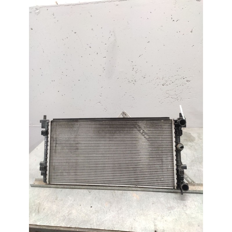 Recambio de radiador agua para skoda rapid ambition referencia OEM IAM 6R0121253A  