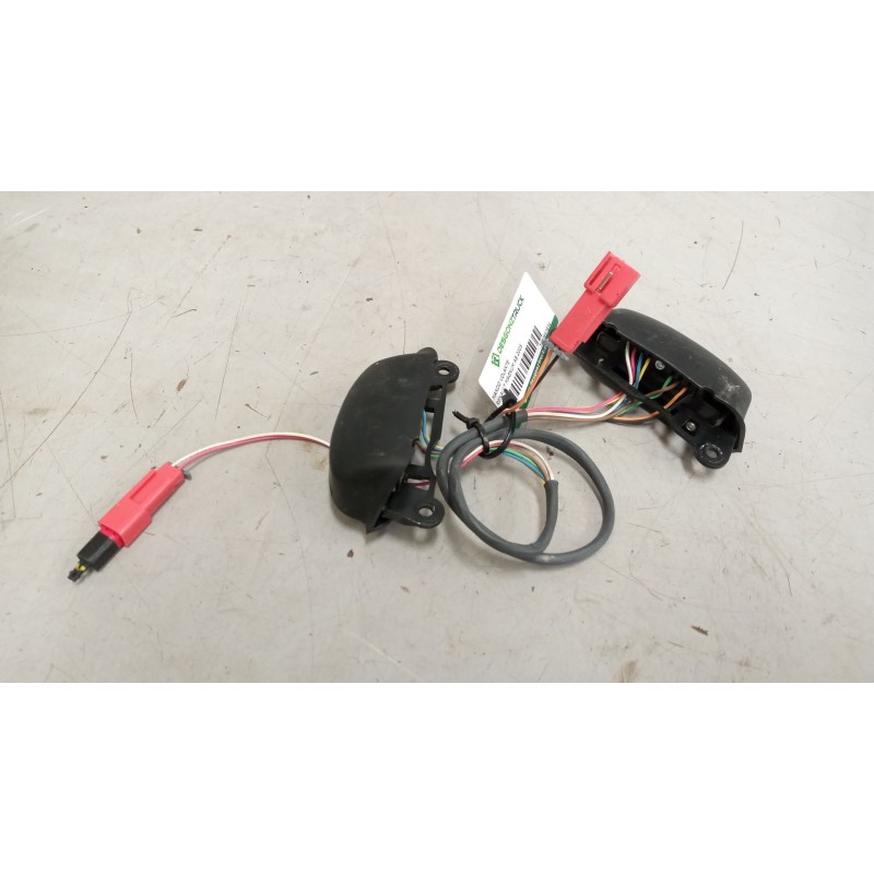 Recambio de mando volante para renault magnum ab 2005 12.8 diesel referencia OEM IAM 7420857834  7484592331