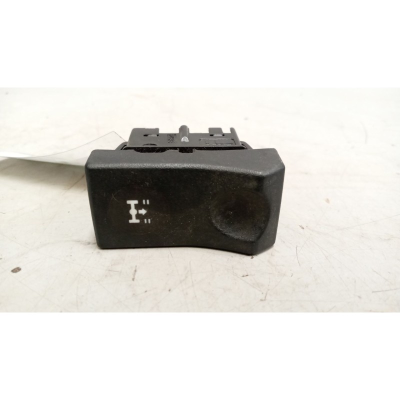 Recambio de interruptor para renault magnum ab 2005 12.8 diesel referencia OEM IAM 5010589016  