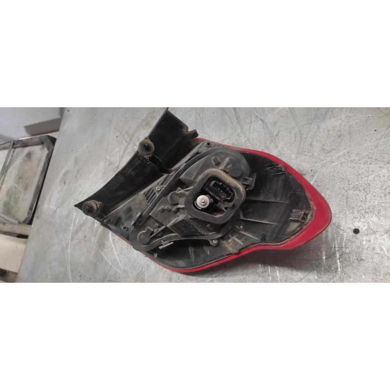 Recambio de piloto trasero izquierdo para citroën c4 lim. business referencia OEM IAM   OJO TULIPA DETERIORADA - Blanco 3