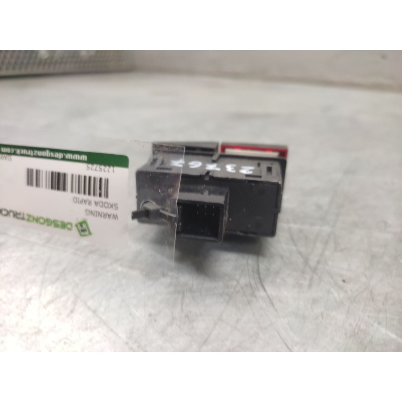 Recambio de warning para skoda rapid ambition referencia OEM IAM 5JA953507D  6 PINS - Blanco 2