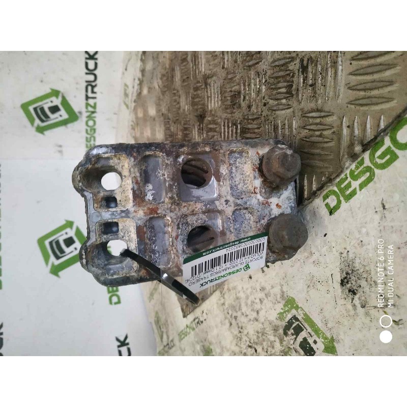 Recambio de soporte para volvo fh 12 2002  12.1 diesel (d12d420) referencia OEM IAM 20466895  SOPORTE GUARDABARROS TRASERO - Blanco 2