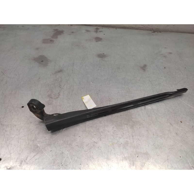 Recambio de brazo limpia delantero izquierdo para seat leon (1p1) 1.9 tdi referencia OEM IAM   