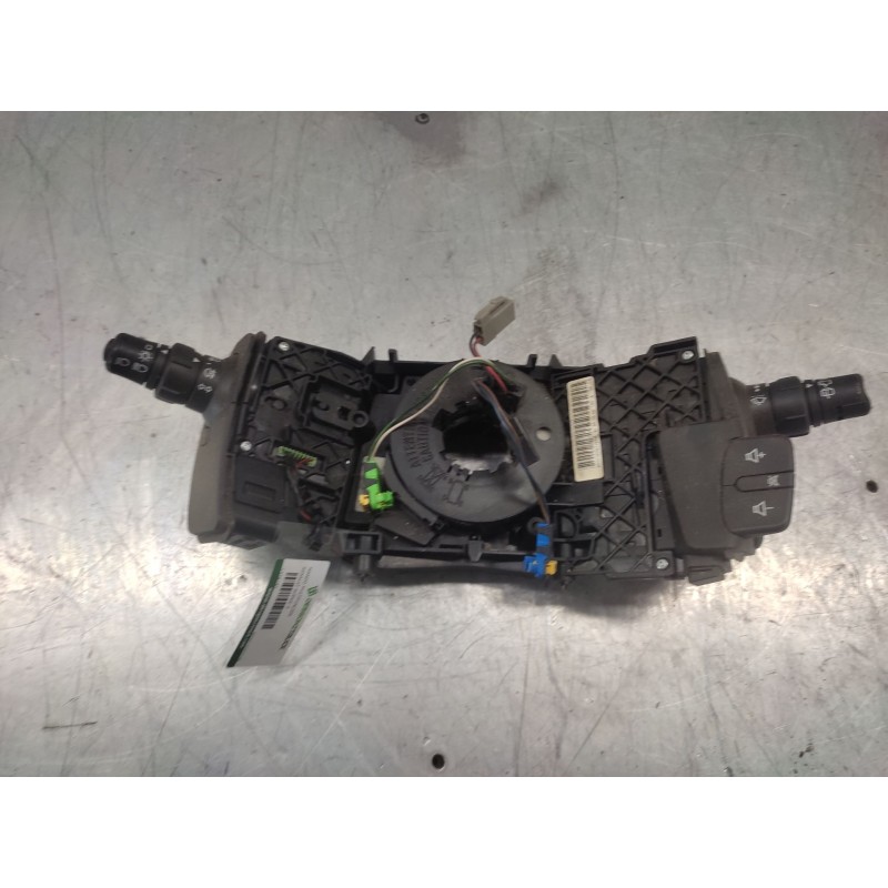 Recambio de mando multifuncion para renault scenic ii 1.5 dci diesel referencia OEM IAM 820012772718A  