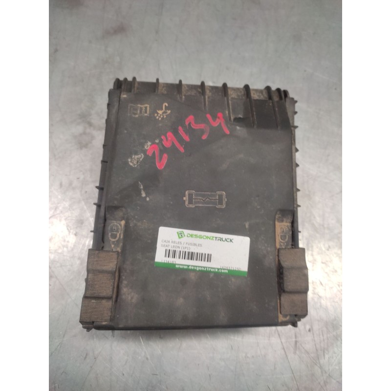 Recambio de caja reles / fusibles para seat leon (1p1) 1.9 tdi referencia OEM IAM 1K0937125D  