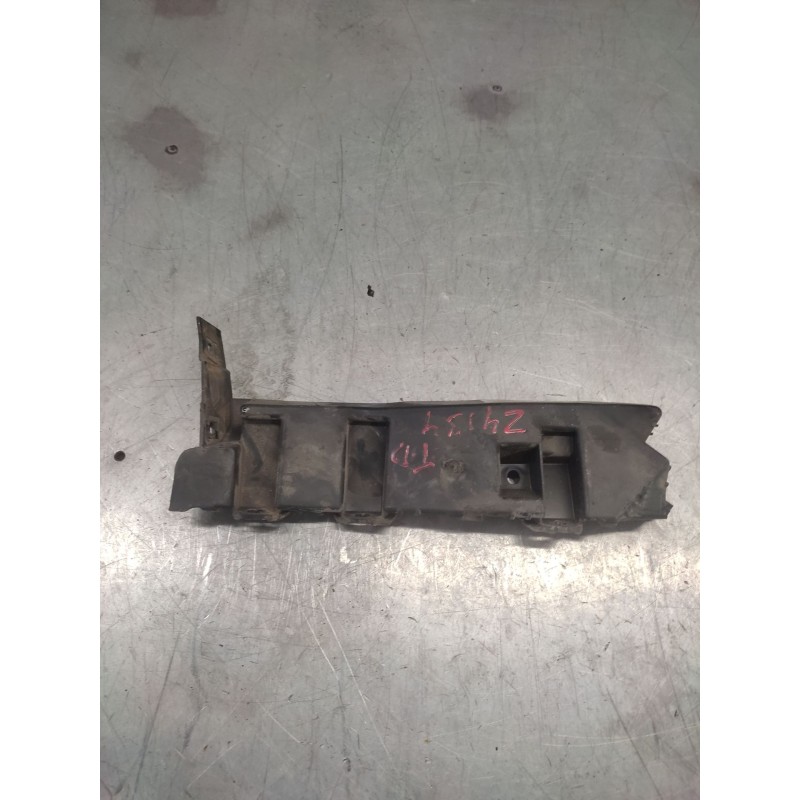 Recambio de molduras traseras para seat leon (1p1) 1.9 tdi referencia OEM IAM 1P0807394A  