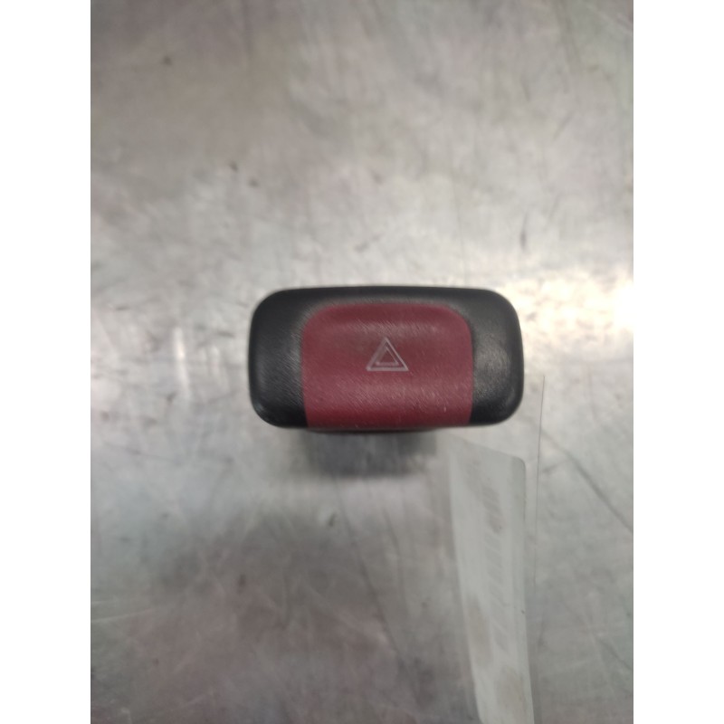 Recambio de warning para nissan primera berl./familiar (p10/w10) básico referencia OEM IAM  8 PINS 