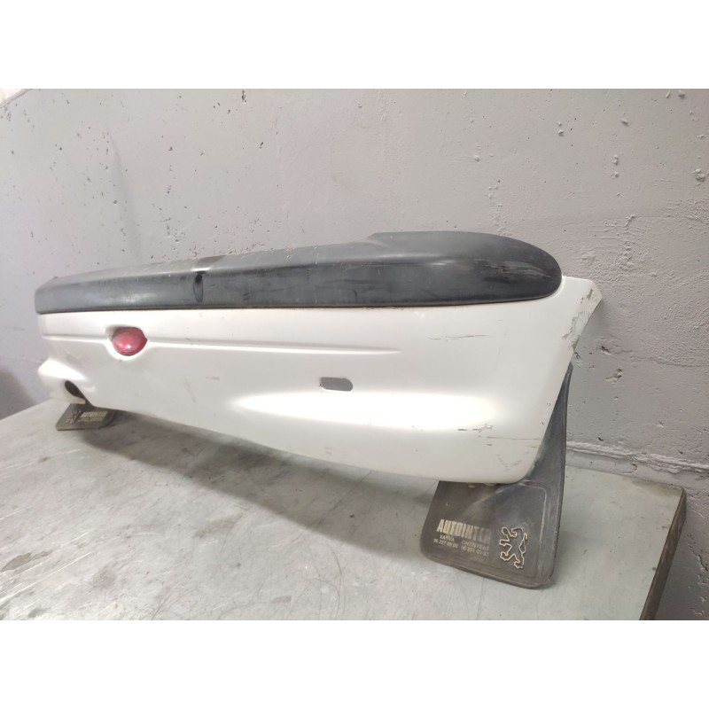 Recambio de paragolpes trasero para peugeot 206 berlina xt referencia OEM IAM - Blanco 6