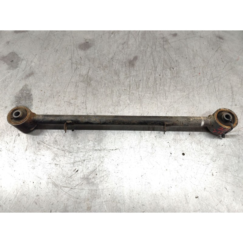 Recambio de tirante trasero izquierdo para kia sorento 2.5 crdi ex referencia OEM IAM 2
