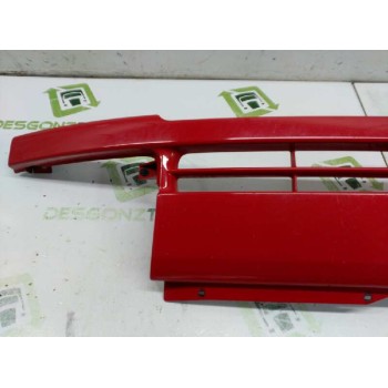 Recambio de rejilla delantera central para renault master desde ´98 referencia OEM IAM 7700352125  
