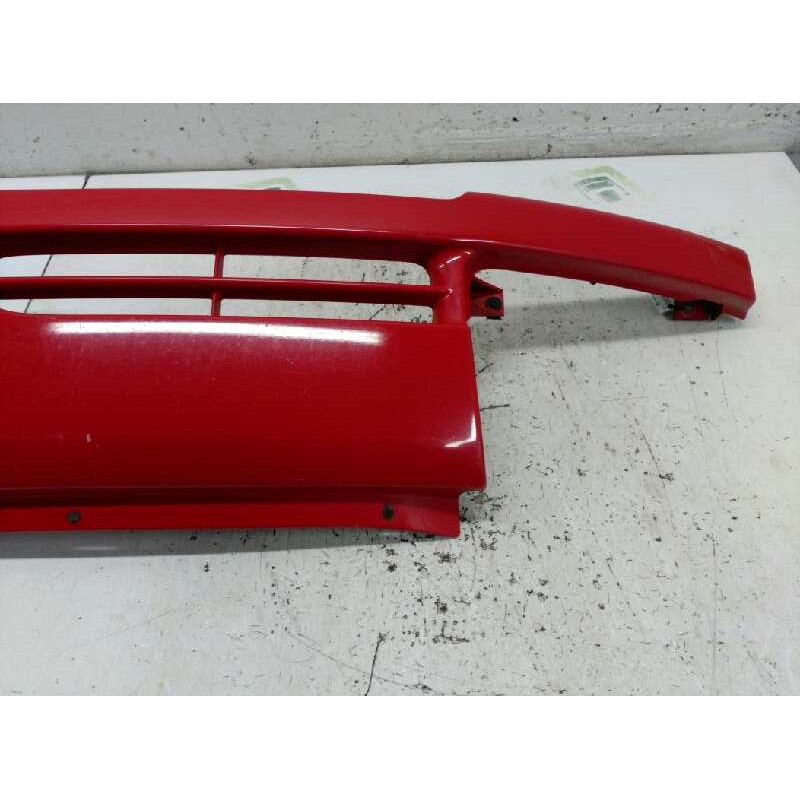 Recambio de rejilla delantera central para renault master desde '98 referencia OEM IAM 7700352125 - Rojo 4