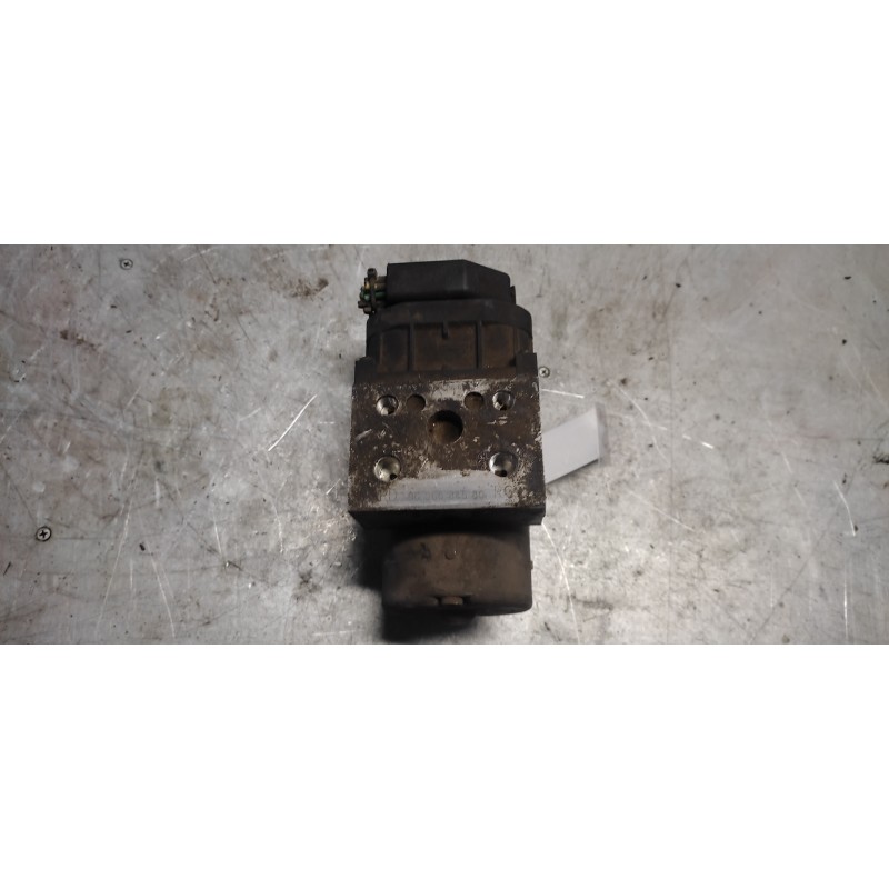 Recambio de abs para citroën xsara berlina 2.0 hdi exclusive (80kw) referencia OEM IAM 9636084580 BOSCH 3