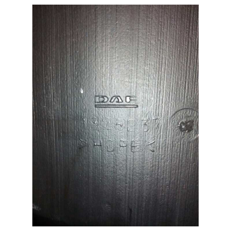 Recambio de chimenea caja filtro para daf serie xf105.460 fsa 4x2 space-cab referencia OEM IAM 1332372 3