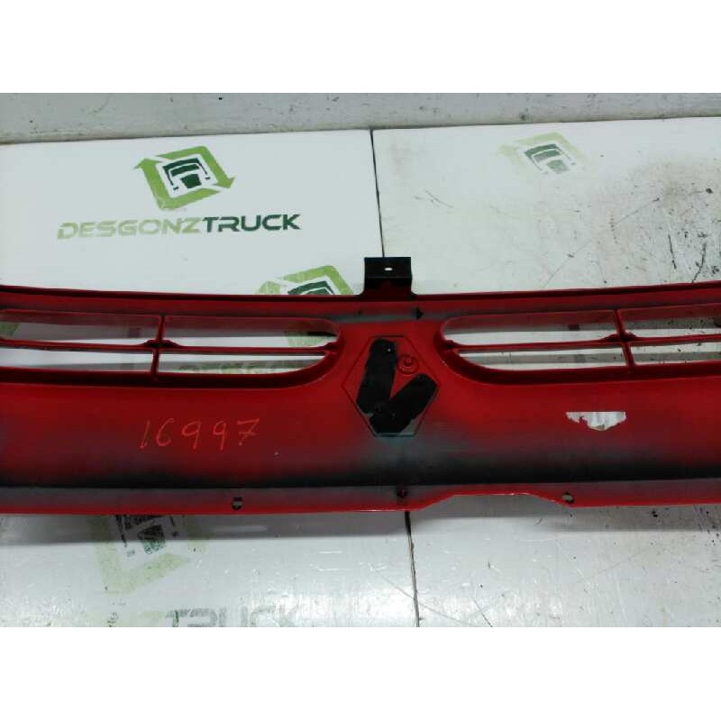Recambio de rejilla delantera central para renault master desde '98 referencia OEM IAM 7700352125 - Rojo 7