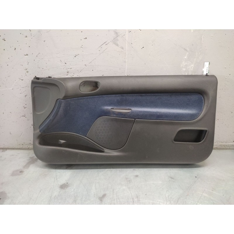 Recambio de guarnecido puerta delantera derecha para peugeot 206 berlina xt referencia OEM IAM   