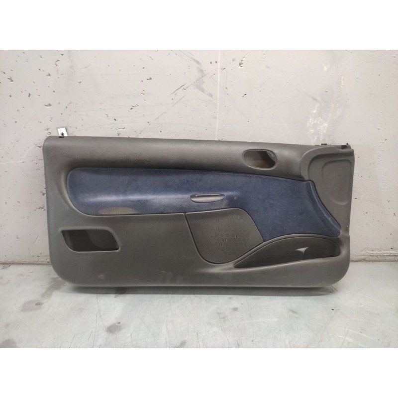 Recambio de guarnecido puerta delantera izquierda para peugeot 206 berlina xt referencia OEM IAM   