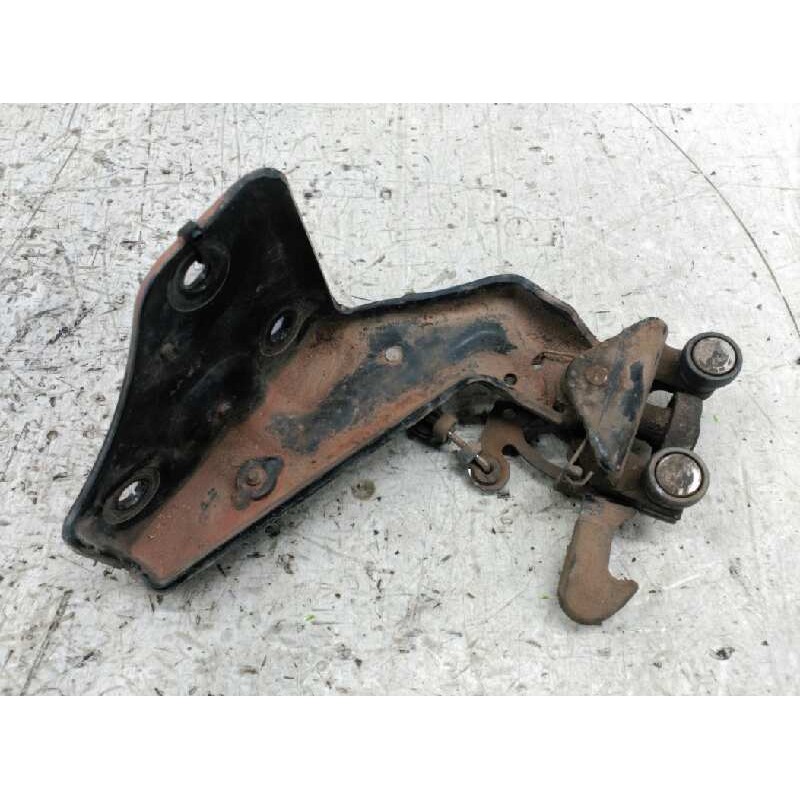 Recambio de bisagra puerta corredera para peugeot partner (s1) 2.0 hdi cat referencia OEM IAM  PUERTA IZQUIERDA PARTE INFERIOR - Gris