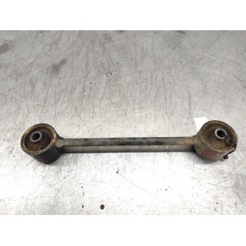 Recambio de tirante trasero derecho para kia sorento 2.5 crdi ex referencia OEM IAM   