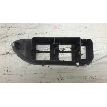 Recambio de guarnecidos varios para renault laguna ii grandtour (kg0) expression referencia OEM IAM  MANDO ELEVALUNAS IZQ 