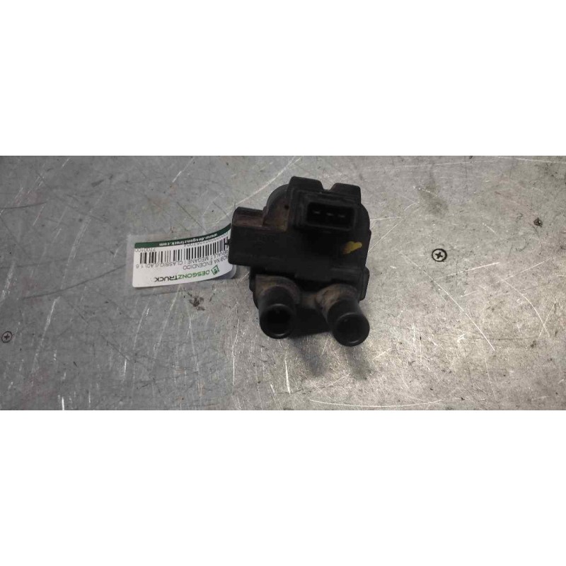 Recambio de bobina encendido para renault megane i classic (la0) 1.6 referencia OEM IAM 7700100589D 3 PINS 2
