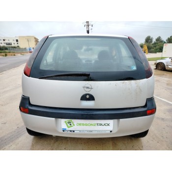 opel corsa c (x01) del año 2002