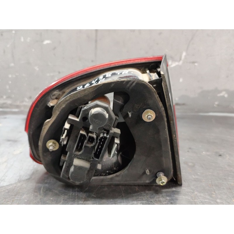 Recambio de piloto trasero derecho para seat toledo ii (1m2) 1.9 tdi referencia OEM IAM - Negro 2