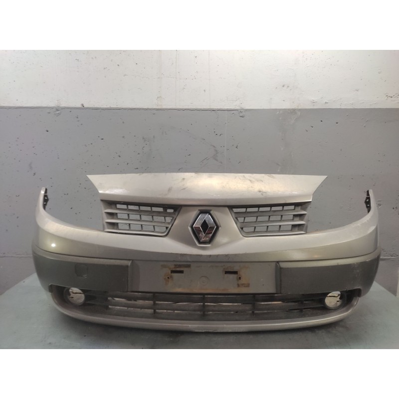 Recambio de paragolpes delantero para renault scenic ii 1.9 dci diesel referencia OEM IAM   