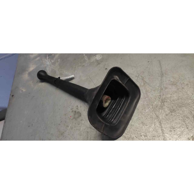 Recambio de pomo palanca cambio para ford transit mod. 2000 combi ft 260 2.0 corto referencia OEM IAM - Blanco 2
