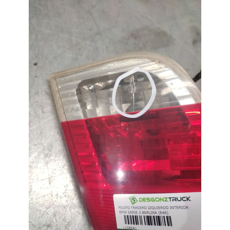 Recambio de piloto trasero izquierdo interior para bmw serie 3 berlina (e46) 320d referencia OEM IAM - Negro 3