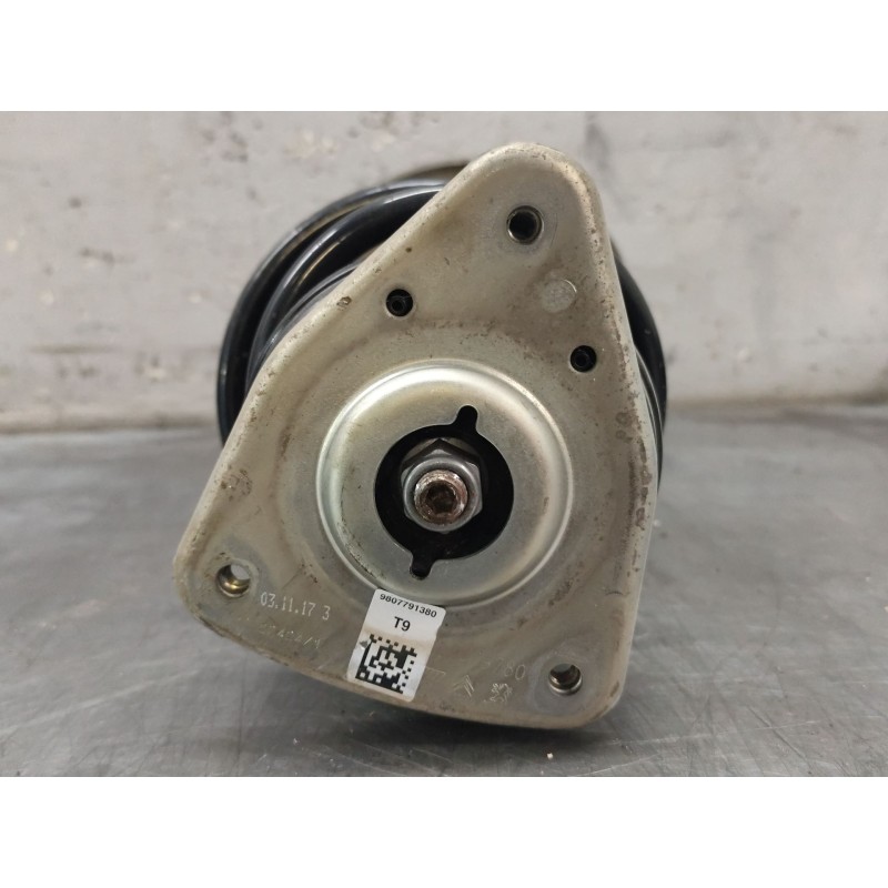Recambio de amortiguador delantero derecho para peugeot 308 active referencia OEM IAM - Blanco 2