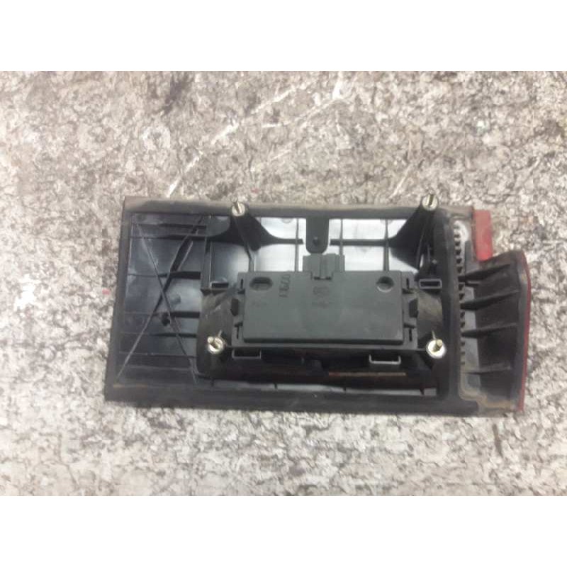 Recambio de piloto trasero derecho para seat toledo (1l) base referencia OEM IAM  MALETERO - Blanco 2