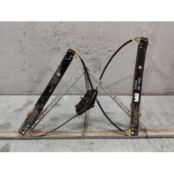 ELEVALUNAS DELANTERO DERECHO 8K083746 