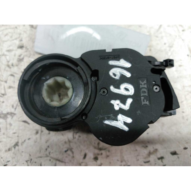 Recambio de motor regulador climatizacion para peugeot 308 confort referencia OEM IAM T1002120V VALEO 2