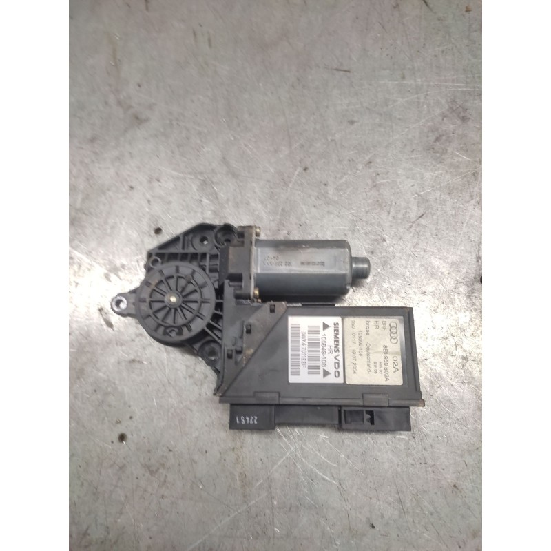 Recambio de motor elevalunas trasero derecho para audi a4 berlina (8e) 1.9 tdi (96kw) referencia OEM IAM 8E0959802A  105849108 - Azul 2
