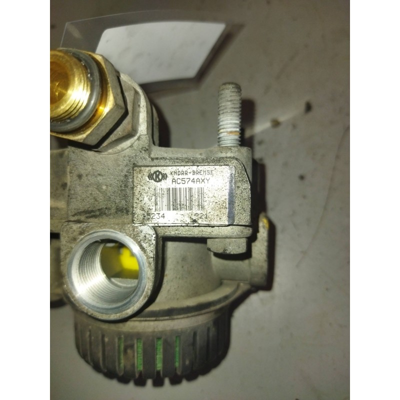 Recambio de valvula aire para renault serie d referencia OEM IAM 7485140483 AC574AXY - Blanco 2