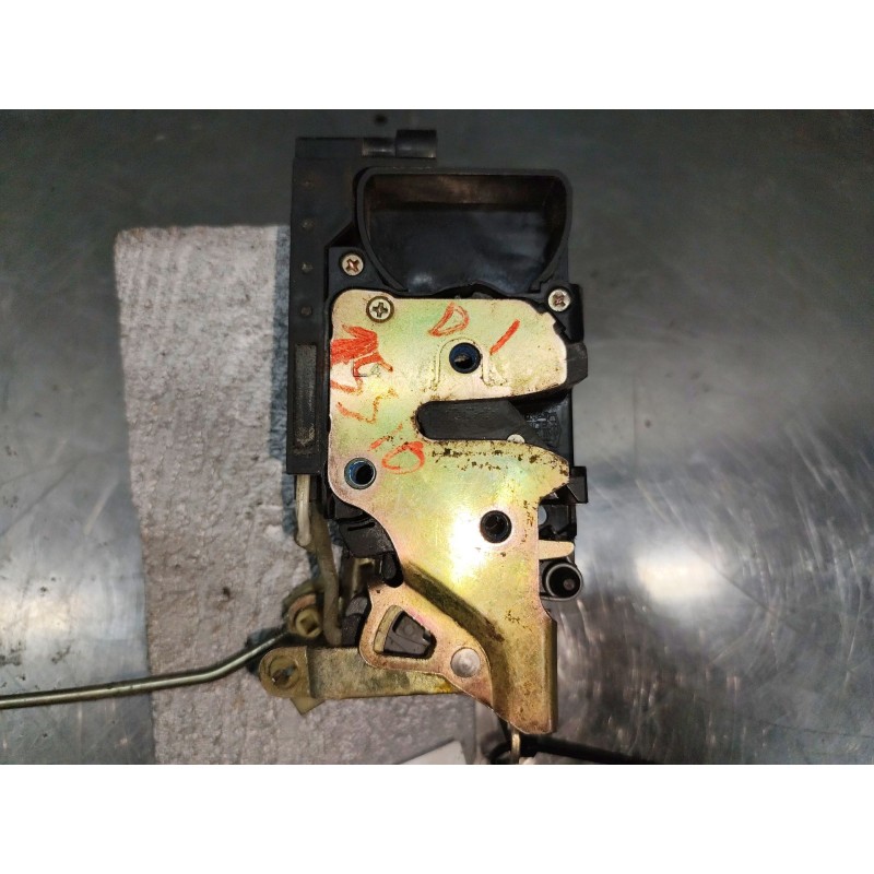 Recambio de cerradura puerta delantera izquierda para daewoo nubira berlina 2.0 cat referencia OEM IAM 3