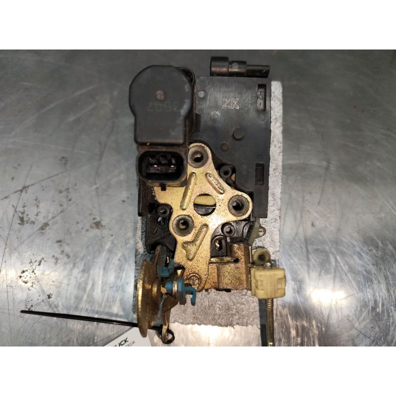 Recambio de cerradura puerta delantera izquierda para daewoo nubira berlina 2.0 cat referencia OEM IAM 4