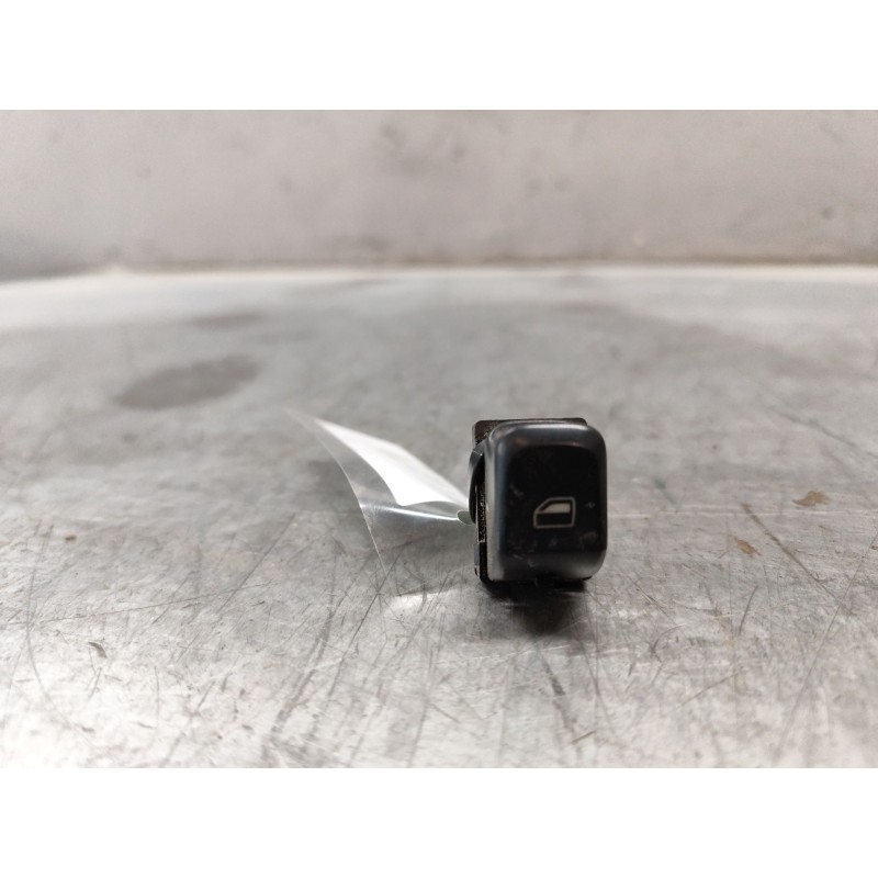 Recambio de mando elevalunas trasero izquierdo para audi a4 ber. (b8) básico referencia OEM IAM 8K0959855  